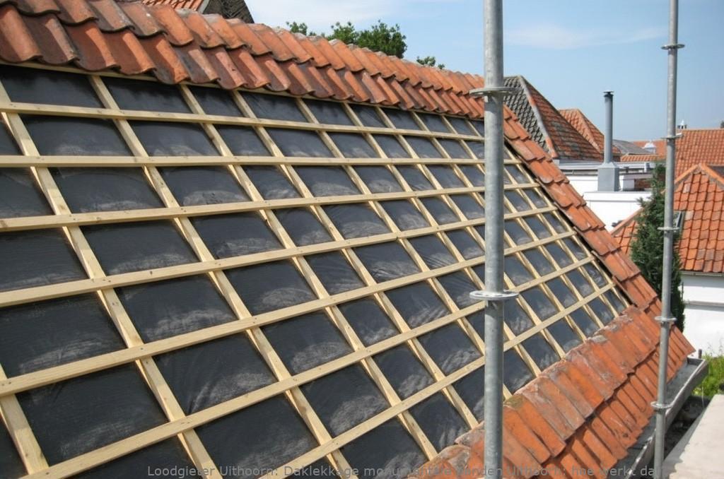 Daklekkage monumentale panden Uithoorn: hoe werkt dat?